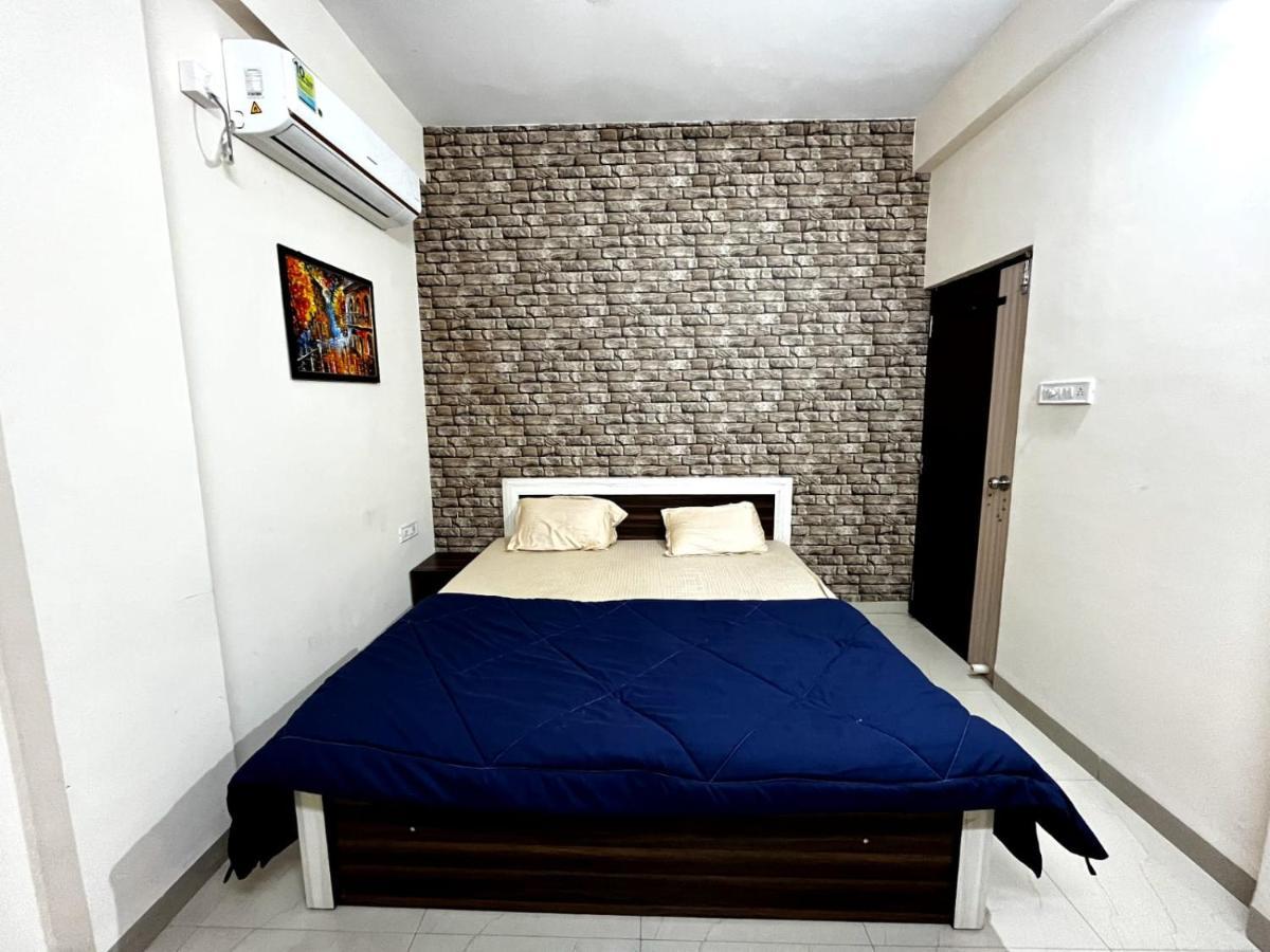Staeg Heart Of City 2Bhk - 201 Indore Exterior photo